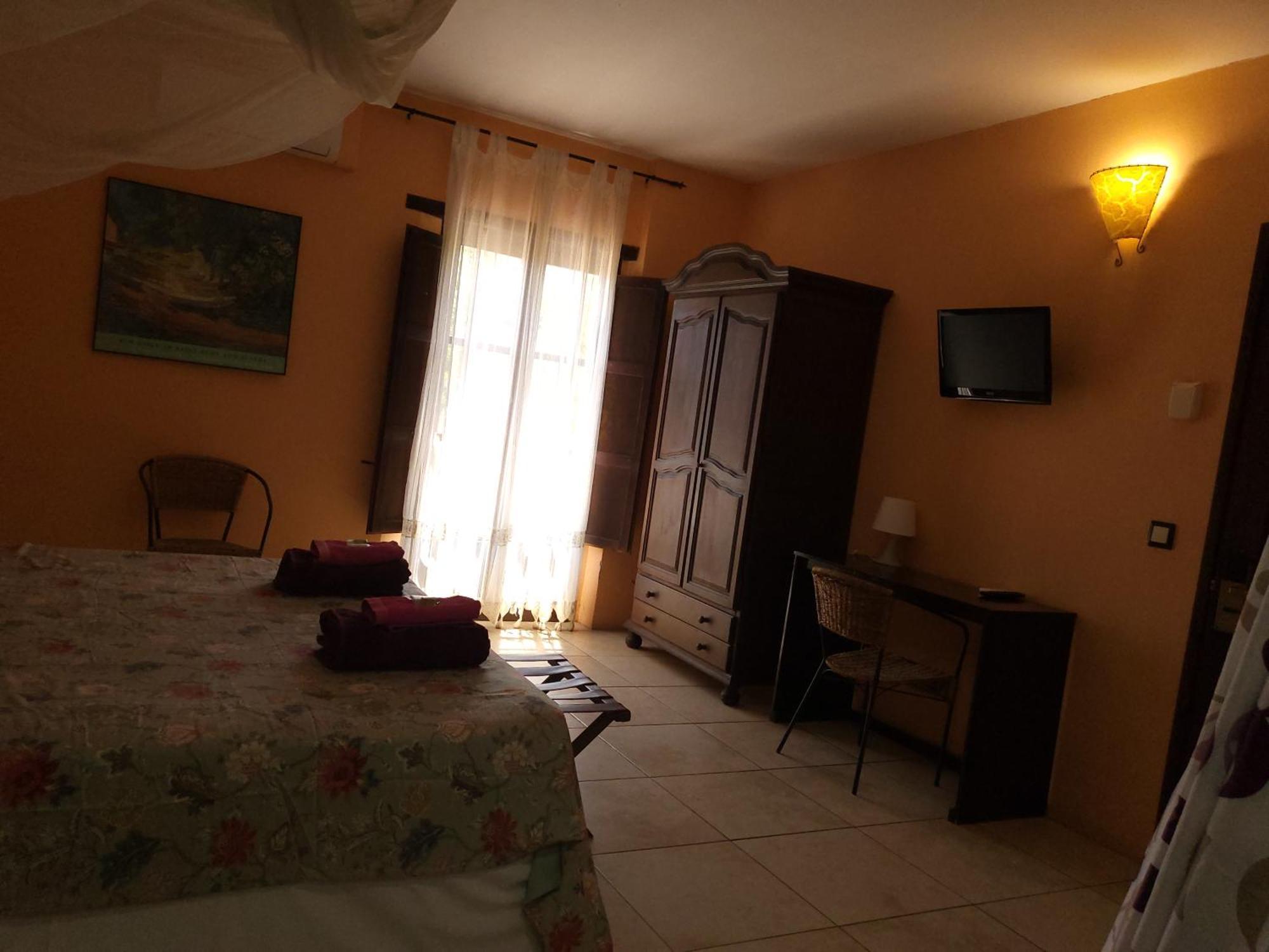 Hotel Pasteral Riu Ter La Cellera de Ter المظهر الخارجي الصورة